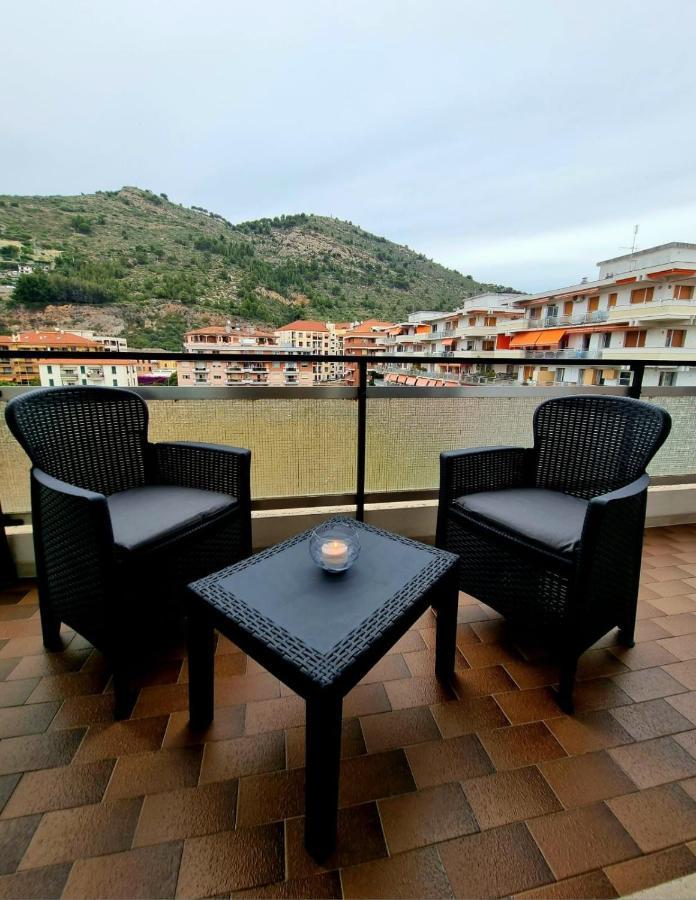 Casa Di Bea Leilighet Ventimiglia Eksteriør bilde