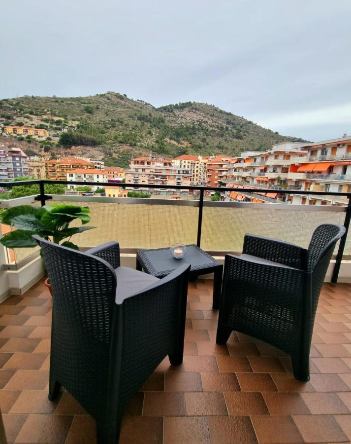 Casa Di Bea Leilighet Ventimiglia Eksteriør bilde